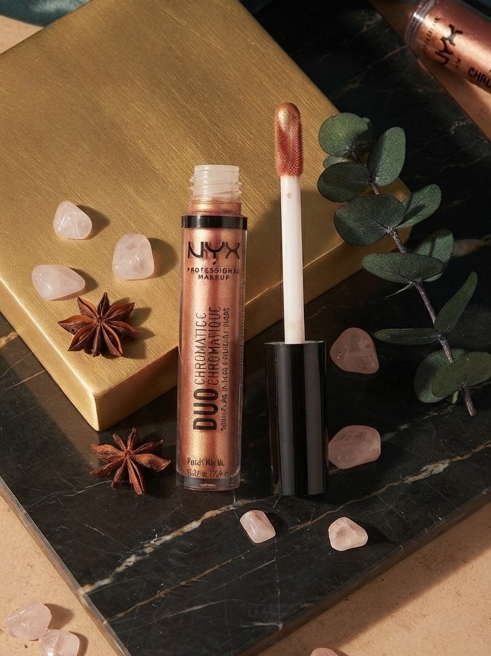 NYX Professional Makeup Duo Chromatic Shimmer Lip Gloss - Picture 3 of 7